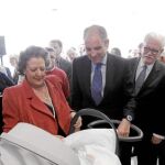 Cervera, Barberá y Camps, ayer durante la inauguración de un centro de atención primaria en Benicalap