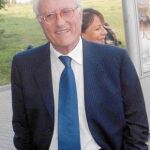 Gian Franco Svidercoschi, italiano de origen polaco y periodista desde 1959, es autor de «Un Papa entre dos totalitarismos», «Historia de Karol», «Una vida con Karol» y «Un Papa que no muere», cuatro biografías y monografías sobre la figura de Juan Pablo