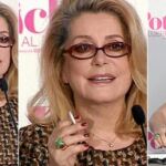 En la primera imagen, Deneuve desafía a las advertencias de que está prohibido fumar; en la segunda es amonestada por segunda vez, y en la última, apaga el cigarro de mala gana