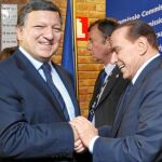 Berlusconi trató ayer de calmar a los mercados con sendas entrevistas con Durao Barroso –en la imagen– y Van Rompuy