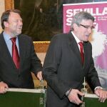 El consejero de Justicia, Luis Pizarro, presentó otra vez el proyecto junto al alcalde, Alfredo Sánchez Monteseirín