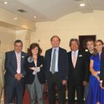 Asistentes a la reunión de la CIT, en el centro, Pío García Escudero, Carmen Calvo y Williams Cárdenas
