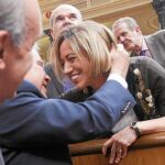 Chacón y Felipe González se saludaron ayer muy efusivamente en el Congreso de los Diputados