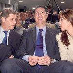Alberto Fernández, Xavier García Albiol y Alicia Sánchez–Camacho, ayer en un Teatro Principal lleno hasta la bandera