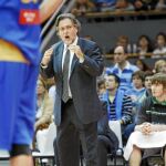 Pepu Hernández regresó al Palacio de Vistalegre en el banquillo del DKV Joventut. El ex técnico del Ramiro y ex seleccionador se llevó la ovación y la victoria de la cancha estudiantil. Los colegiales ya acumulan tres derrotas en otras tantas jornadas.