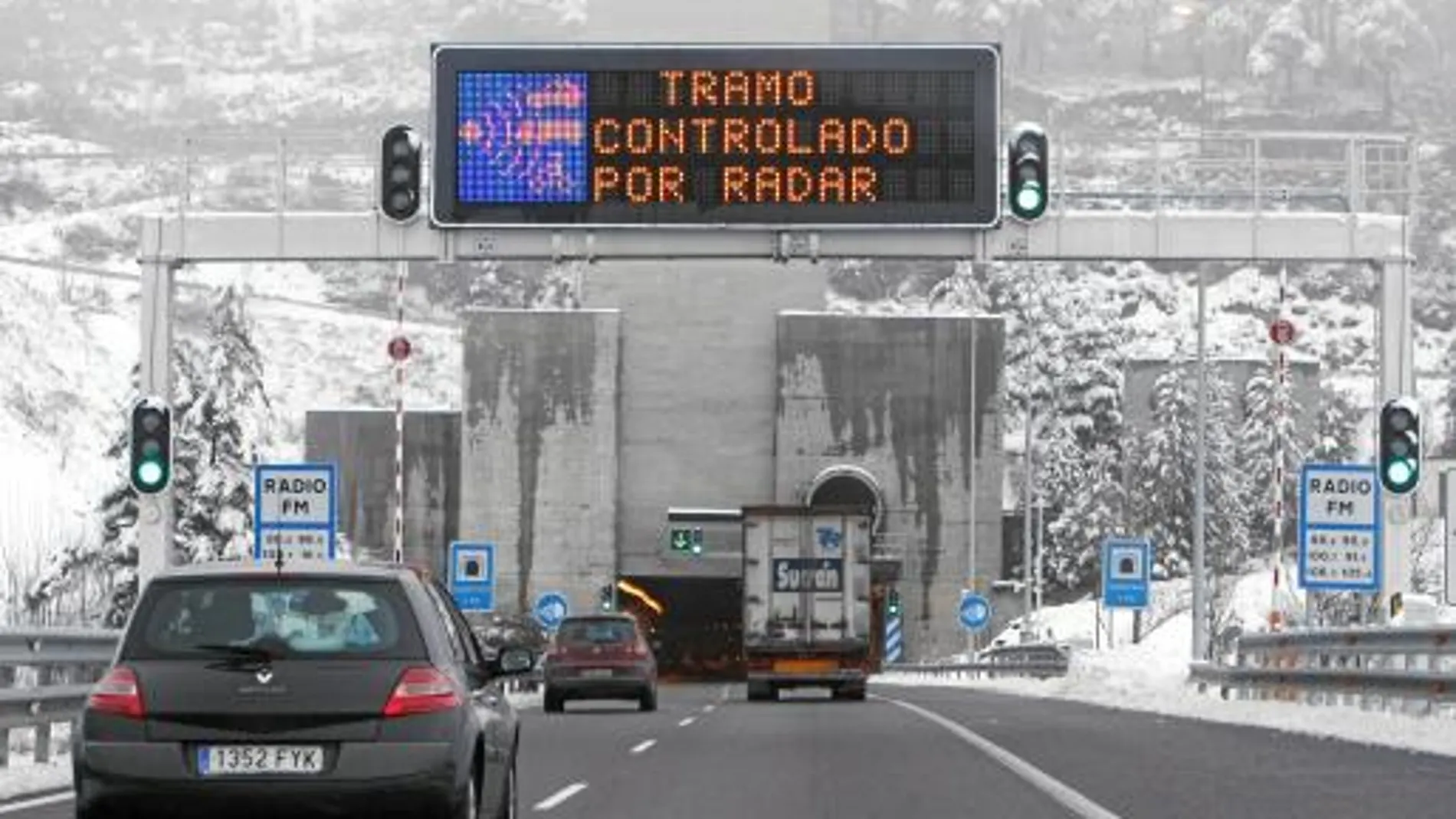 A partir de mañana los conductores que pasen por el túnel de Guadarrama en sentido Coruña tendrán que controlar su velocidad en todo el tramo