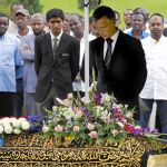 El primer ministro noruego, Jens Stoltenberg, asisitió ayer al funeral de Mona Abdninur, una de las víctimas de la matanza de la isla de Utoeya