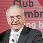 Isidro Fainé niega que Caixabank esté negociando su fusión con Bankia