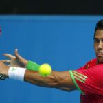 Robredo se cita con Federer en octavos de final
