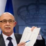 El Gobierno estudia privatizar parcialmente Aena y Loterías