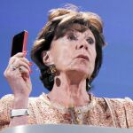 Neelie Kroes es la comisaria europea de Competencia
