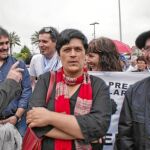 Uno de los líderes de Bildu, Pello Urizar, y Tasio Erkizia, en la manifestación de ayer para pedir la liberación de presos