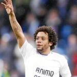Marcelo, con una camiseta de apoyo a Abidal