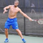 con la zurda De esta guisa apareció el tenista en el torneo de Washington
