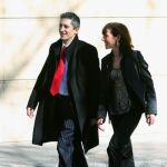 Marlaska deja en libertad a la novia del informático de ETA