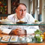 El chef José Andrés ofrece trabajo a los etarras que entreguen las armas y pidan perdón