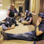 Los reporteros aguardaban en el Rixos, ayer, antes de ser liberados