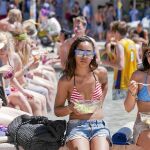 A millares. Los fibers comienzan a inundar el recinto del festival. Este año, se espera superar los 125.000 de 2010