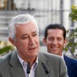 Arenas, ayer, en un acto en la localidad de Sanlúcar la Mayor