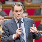El presidente de la Generalitat, Artur Mas, ayer, durante su intervención en la sesión de control al Gobierno de la Generalitat