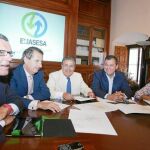 Juan Ignacio Zoido se reunió ayer con ocho alcaldes populares del Aljarafe
