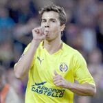 Nilmar celebra un gol del Villarreal. Esta noche saldrá en el equipo titular junto a Rossi, su compañero en la delantera «amarilla»