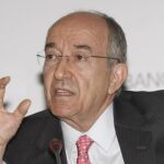 España adjudica 4.129 millones en bonos y baja ligeramente el interés