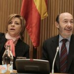 Griñán impone a afines en las listas y cierra en falso la crisis