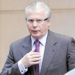 Garzón ha recusado a seis de los siete jueces que deben juzgarle