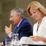 Blanco y Salgado, durante la comparecencia de ayer tras el Consejo de Ministros
