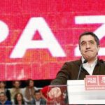 El lendakari del Gobierno vasco, Patxi López, en una imagen tomada pocas semanas después de la fecha prevista por ETA para matarle