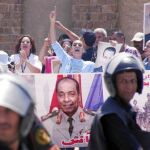 Egipcios se manifiestan contra Mubarak y el mariscal Tantaui