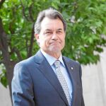 El Govern de Artur Mas inició ayer los trámites para tirar adelante su propia ley de estabilidad presupuestaria al margen de la estatal