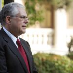 El nuevo gobierno griego, con Papadimos y Venizelos, presta juramento