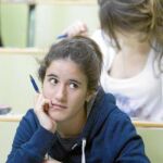 La OCDE advierte de que es caro y educativamente contraproducente