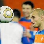 Sneijder y Robben peligro naranja