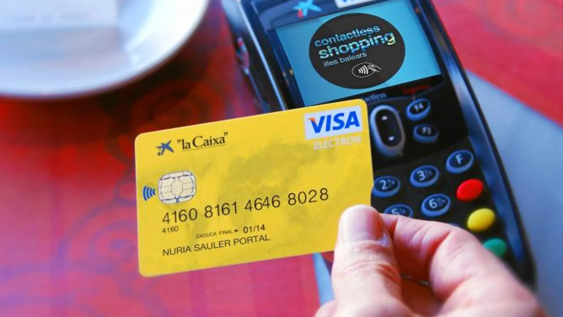 La Caixa supera los 60.000 clientes con tarjetas de pago sin contacto