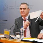 El delegado del Gobierno, Rafael González Tovar, ayer en la rueda de prensa