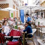 Servicios fue el sector en el que más aumentó el paro con 2.881 personas