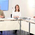 El presidente de Castilla y León, Juan Vicente Herrera, junto a Luisa Fernanda Rudi, Ana Mato y Javier Arenas, en el encuentro con Mariano Rajoy