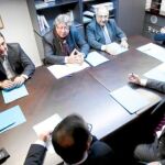 Convergència y PSC escenifican una aproximación sin resultados tangibles
