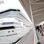 Imagen de un crucero tras atracar en el Puerto de Valencia