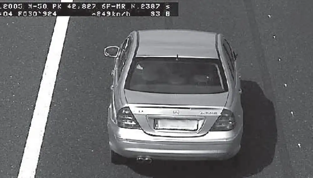 Una imagen de Tráfico de las que utiliza la DGT para identificar al vehículo que comete la infracción