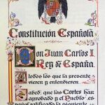 EJEMPLO «Nuestra Constitución ha demostrado, hace apenas unos meses, su flexibilidad para adaptarse a las circunstancias cuando éstas así lo demandan»