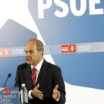 Doble silencio del ex presidente de la Junta