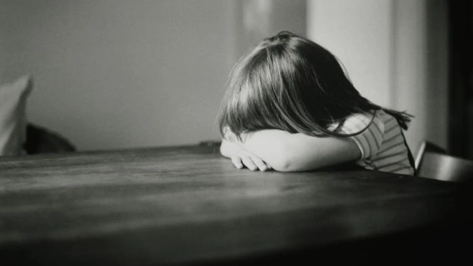 La depresión, la ansiedad o los trastornos alimentarios pueden estar en el origen de un comportamiento suicida en la infancia