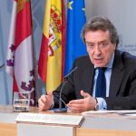 El portavoz y consejero de la Presidencia, José Antonio de Santiago-Juárez, valora las alegaciones al modelo