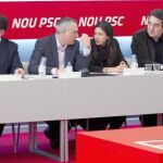 El PSC pasa página y cierra filas en torno a Rubalcaba