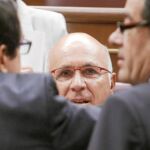 Duran Lleida junto al número dos de la lista de CiU, Pere Macias, en una imagen en el Congreso