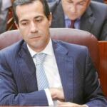 900.000 euros es la cifra de ingresos por los peajes en carreteras regionales, que estimó la entonces presidenta de la Comunidad, Esperanza Aguirre, en junio de este año cuando aprobó una modificación de los presupuestos para recortar 1.045 millones.